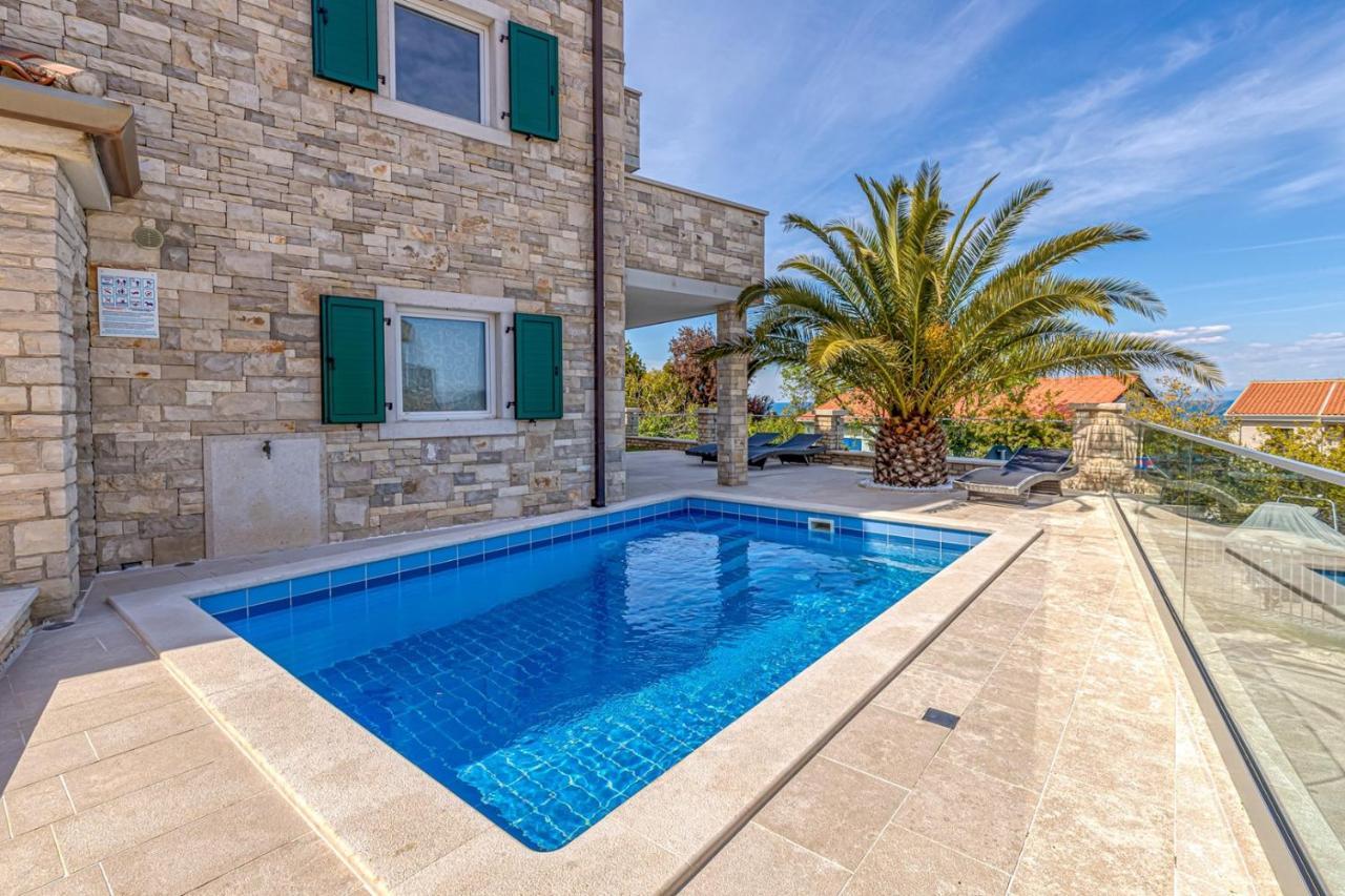 Villa Milena With Pool And Sea View 츠르베니 브르흐 외부 사진