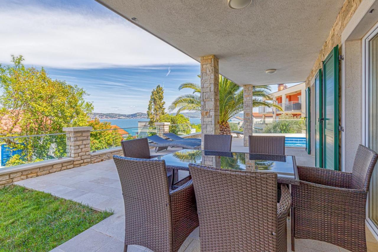 Villa Milena With Pool And Sea View 츠르베니 브르흐 외부 사진