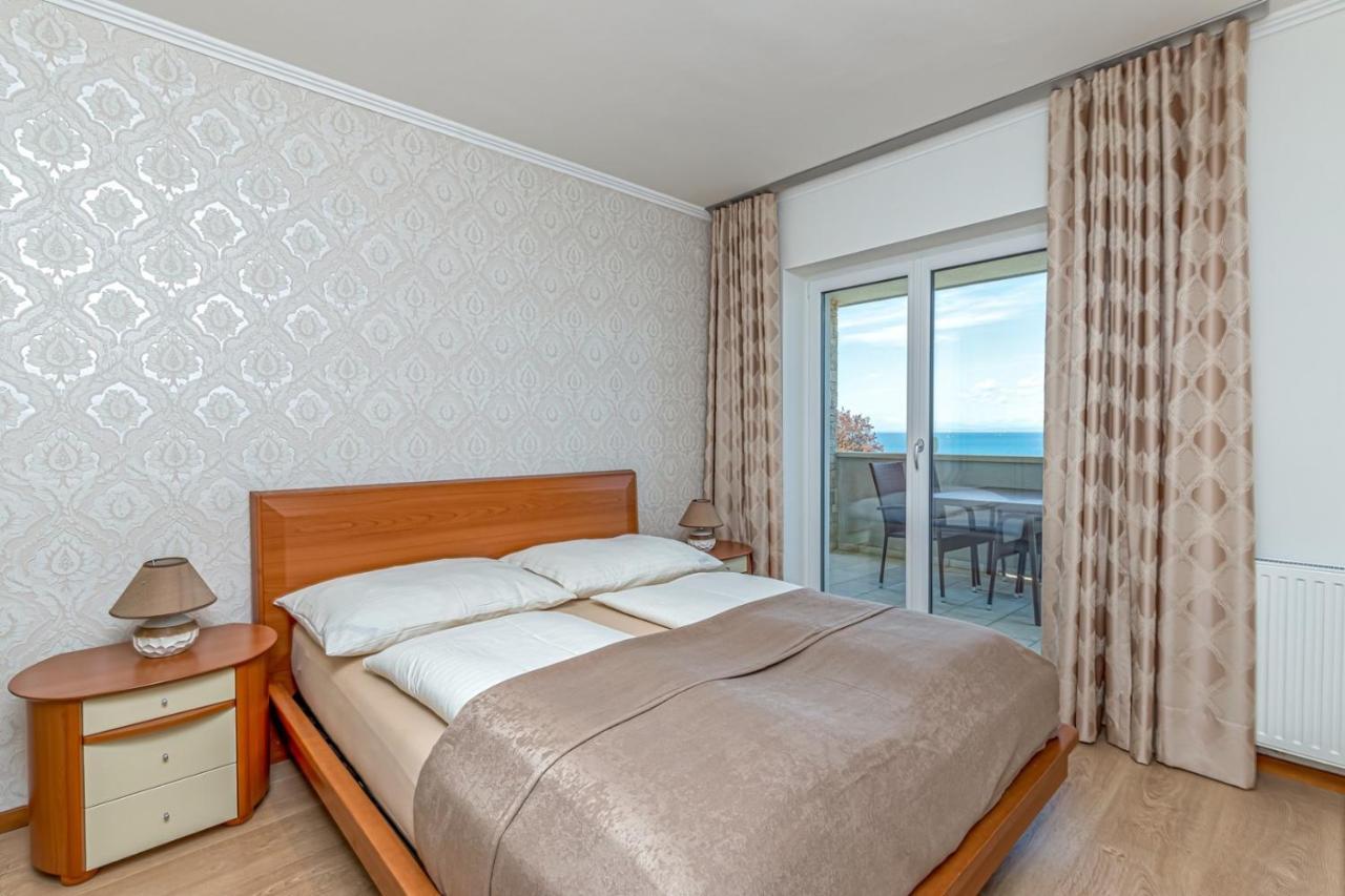 Villa Milena With Pool And Sea View 츠르베니 브르흐 외부 사진