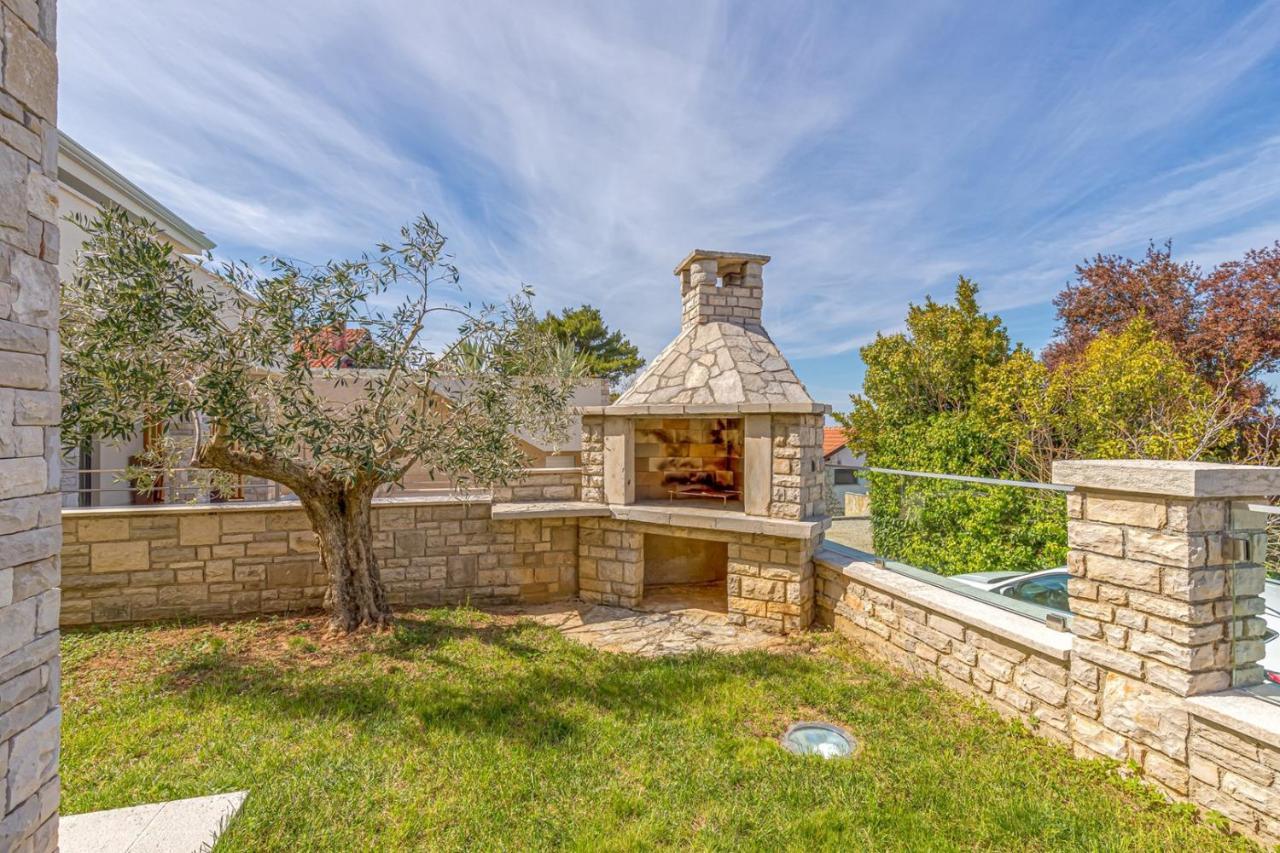Villa Milena With Pool And Sea View 츠르베니 브르흐 외부 사진