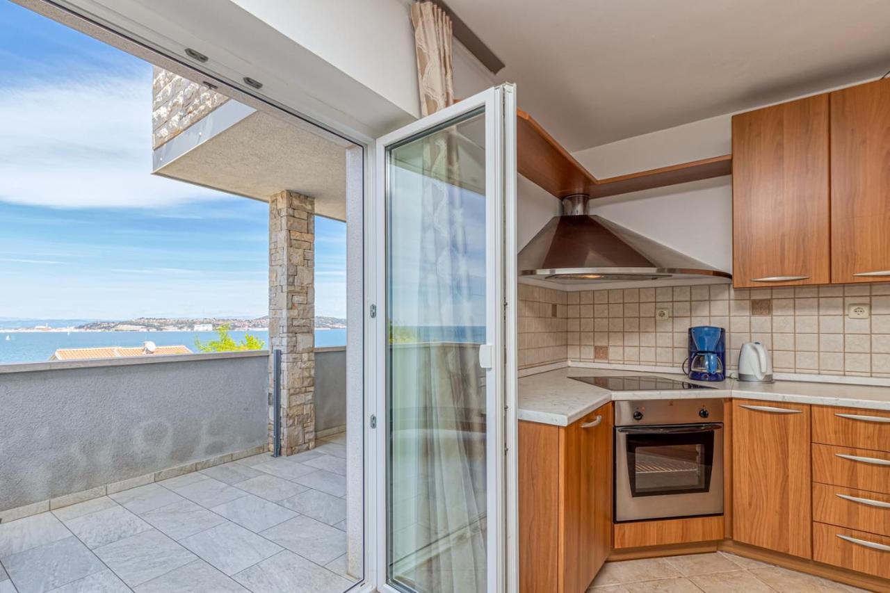 Villa Milena With Pool And Sea View 츠르베니 브르흐 외부 사진